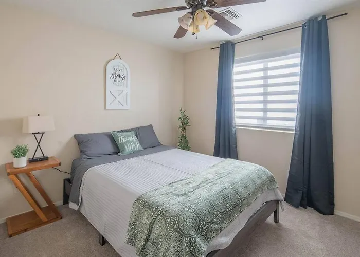 Tranquil Oasis: Experience Luxury Living! Holiday home *