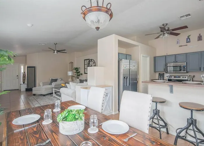 Holiday home Tranquil Oasis: Experience Luxury Living! Phoenix