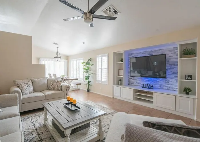 Holiday home Tranquil Oasis: Experience Luxury Living!